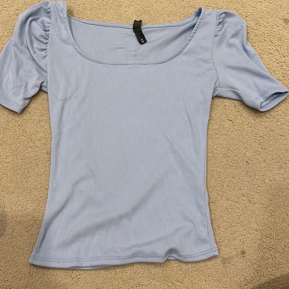 Tee shirt